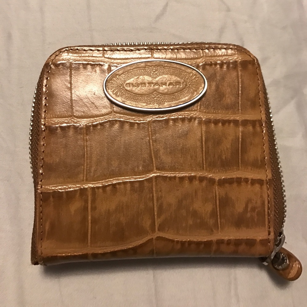 Elie Tahari zip wallet